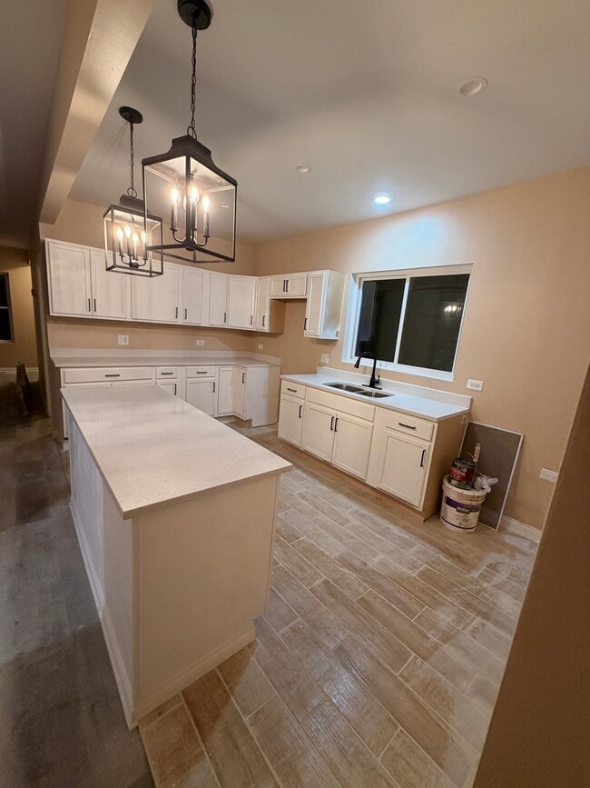 Photo - 6741 S Bishop St