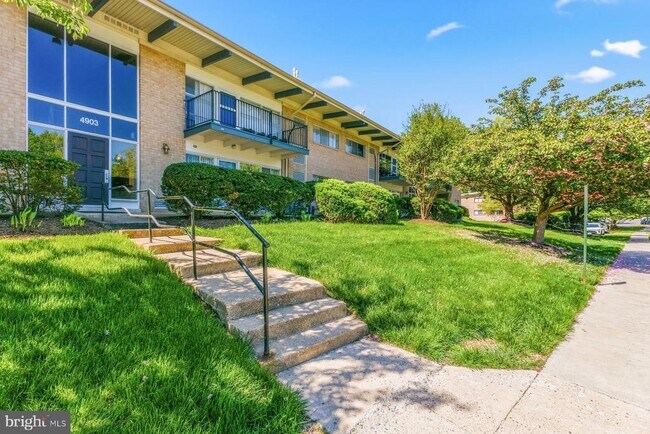 Photo - 4903 Americana Dr Unit 107