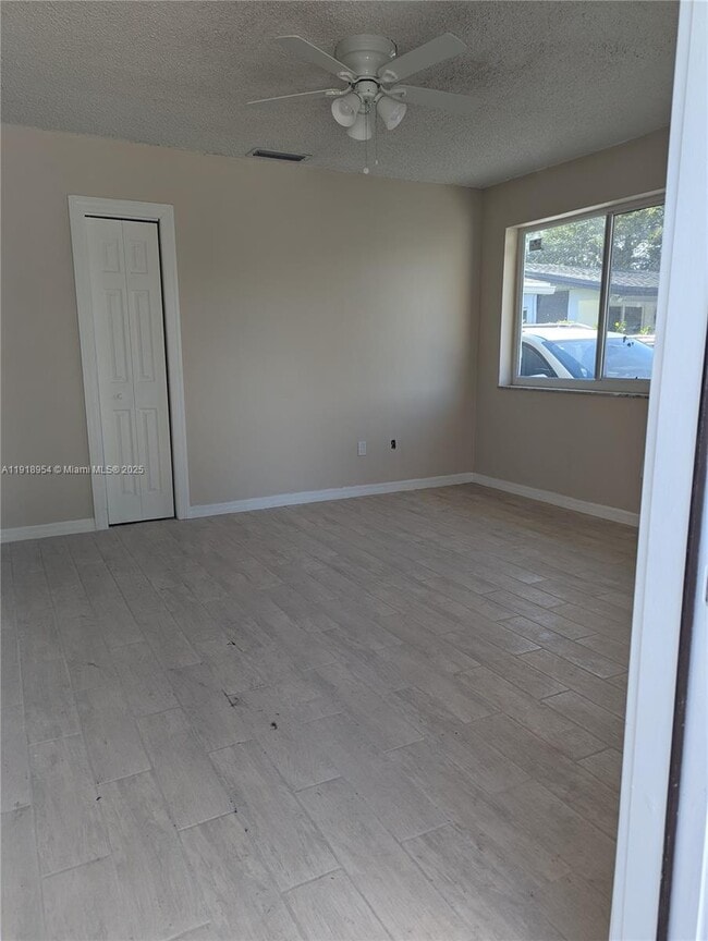 Photo - 1908 NW 17th St Unit 1908