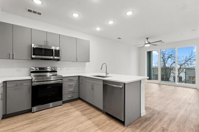 Building Photo - 4801 Springdale Rd Unit 2306 Rental