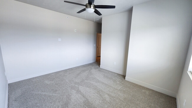 2 Bedroom Master
