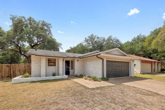 Building Photo - 3601 Peregrine Falcon Dr