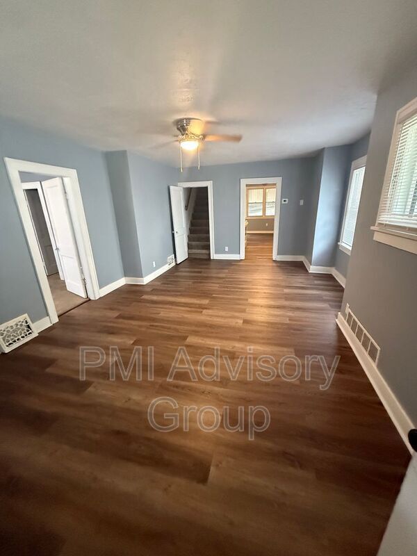 Photo - 2012 SW Van Buren St