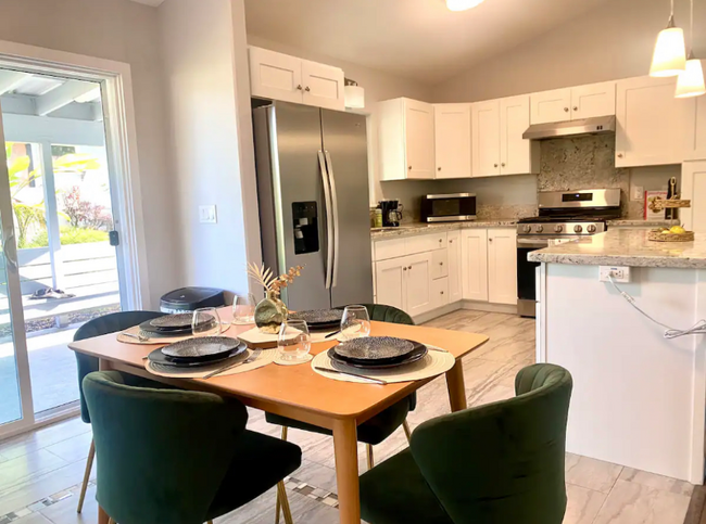 Photo - 16-2062-2062 Silversword Dr Unit 1