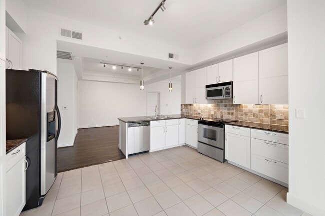 Photo - 3333 Allen Pkwy Unit 801