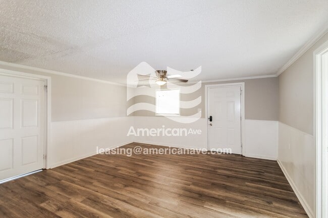 Photo - 1107 Jackson Ln