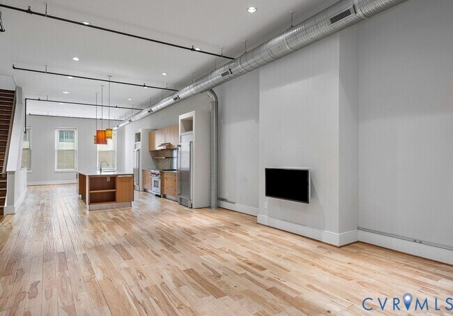 Photo - 105 E Broad St Unit 2B