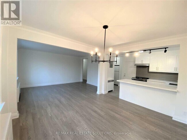 Photo - 5 Warwick Ave Unité 2