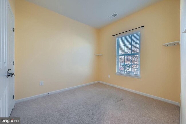 Photo - 346 Paladium Ct