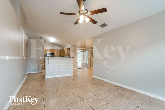 Photo - 1564 Deerfield Ave