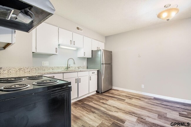 Photo - 901 James Pkwy Unit 5