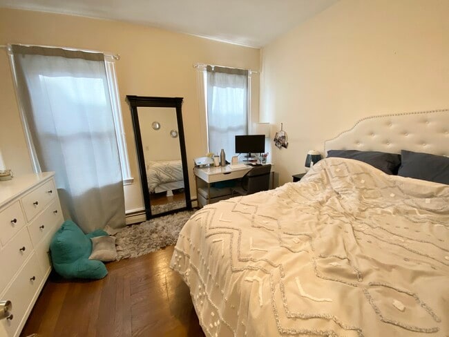 Photo - 106 Buttonwood St Unidad 2