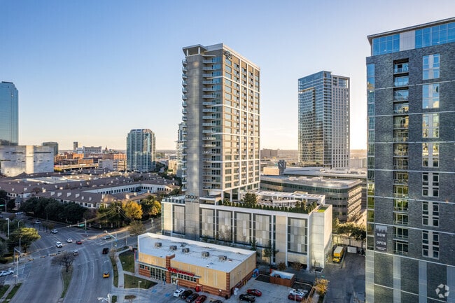 Photo - Cirque Residences