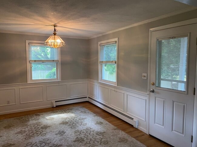 229 Hillside Ave