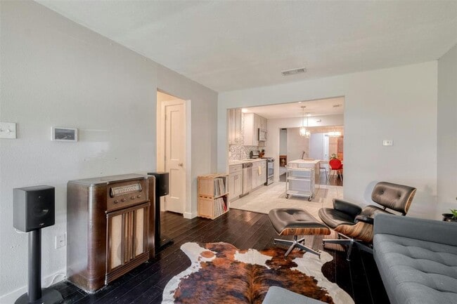 Photo - 5502 Burgundy Dr
