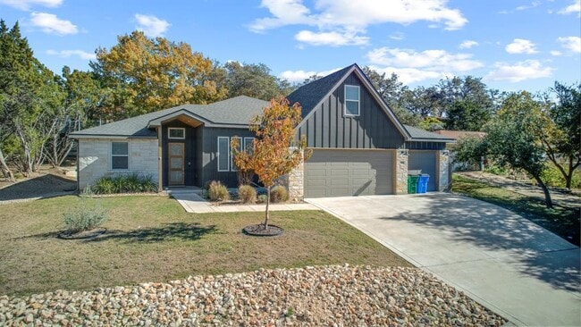 Building Photo - 6509 Shady Ln