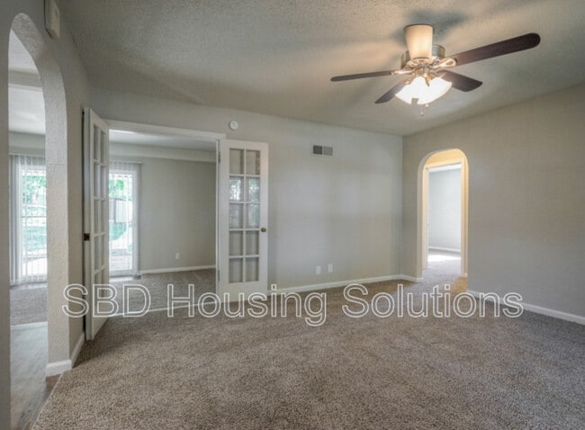 Photo - 1002 Orchard Ave