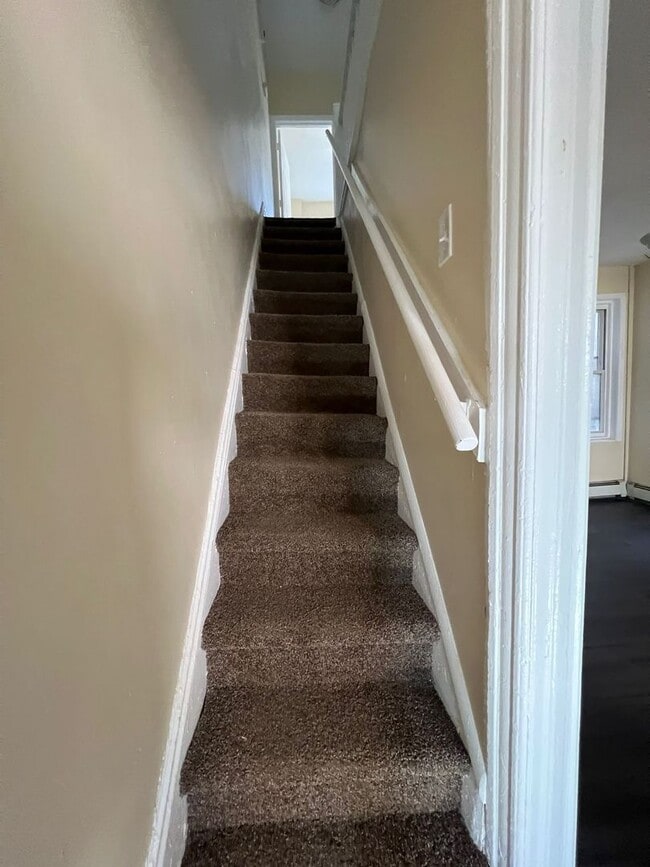 Photo - 4 bed 1 bath