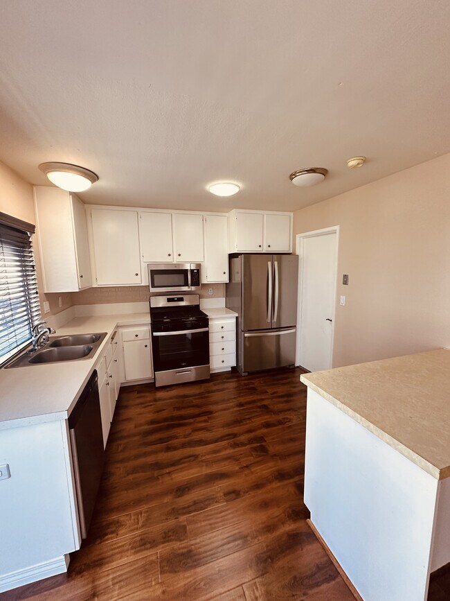 Photo - 10940 Decatur Rd