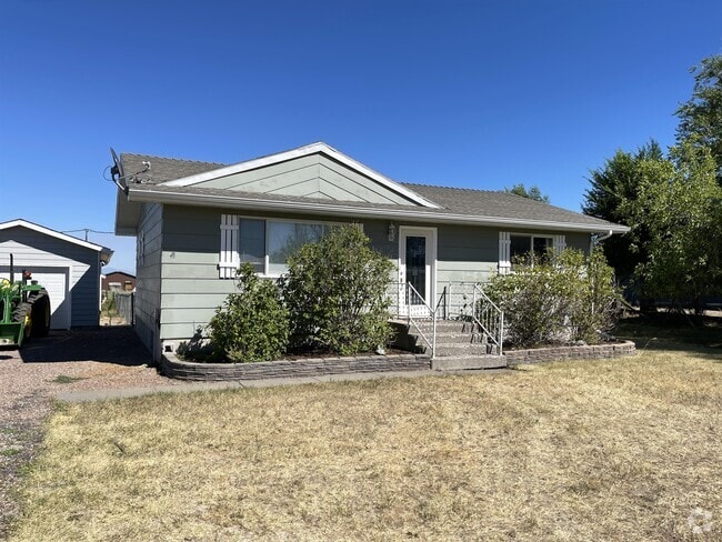 Building Photo - 6233 43rd St SW Rental