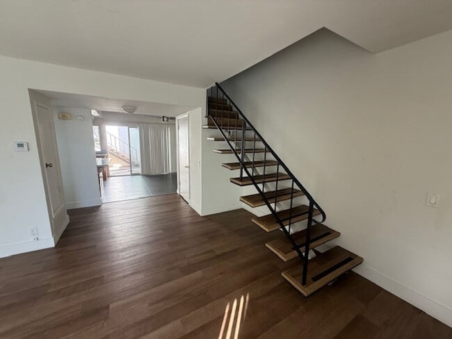 Photo - Paradise Manor Condo for lease Unit A