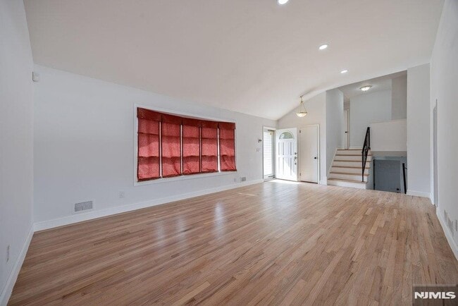 Photo - 327 Webster Dr