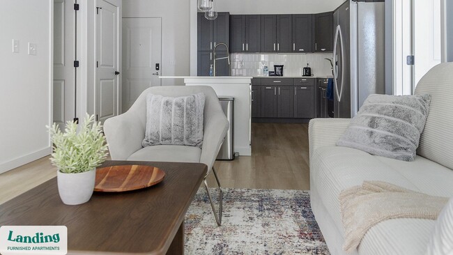 Photo - 650 N Main St Unidad 306