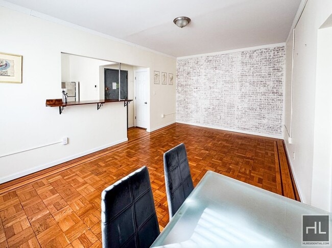 Building Photo - 102 Bay Ridge Ave