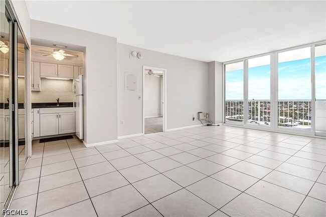 Photo - 140 Seaview Ct Unit 1504