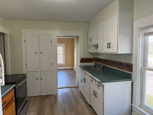 Photo - 278 Pleasant St Unit 2