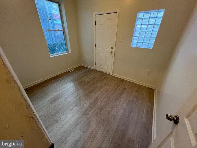 Photo - 258 S Cecil St