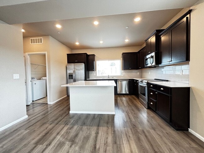 Photo - Wonderfully maintained Sunrise Townhome