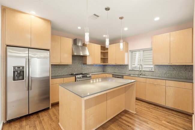 Photo - 1823 Southmore Blvd