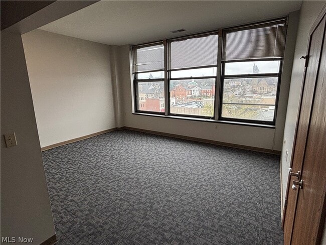 Photo - 59 Lincoln Way E Unit 602