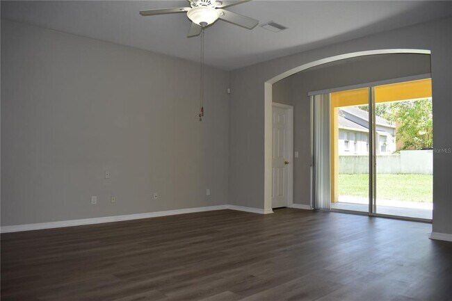 Photo - 644 Chesney Dr