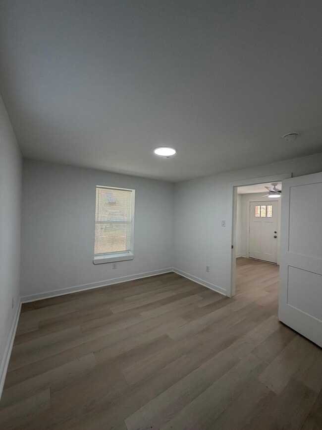 Photo - 201 Lowery Dr Unit 3