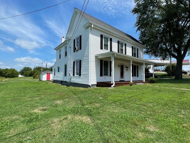 Building Photo - Lawrenceville Home with Lots of Charm and Space