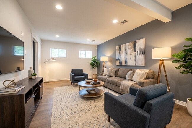 1108 Wakefield Dr