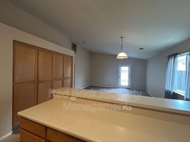 Photo - 2317 Florence Ave