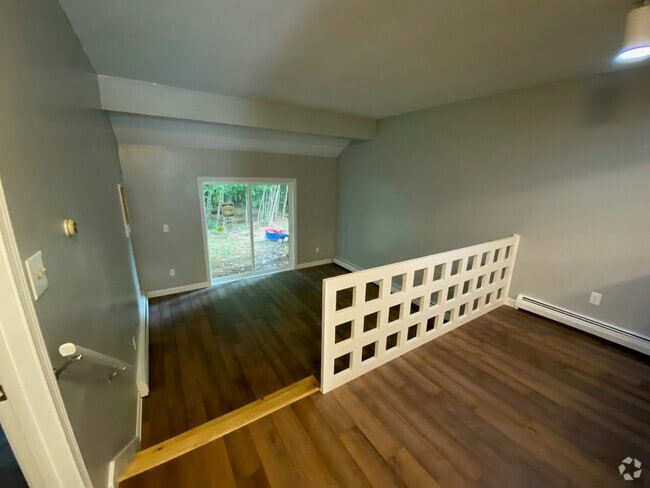 Building Photo - 11 RiverBend Dr Unit 27-5 Rental