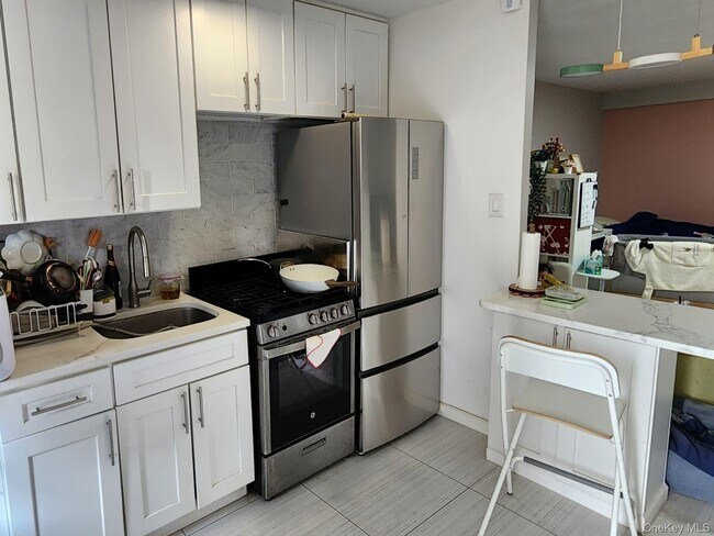 Photo - 61-35 98th St Unit 8N