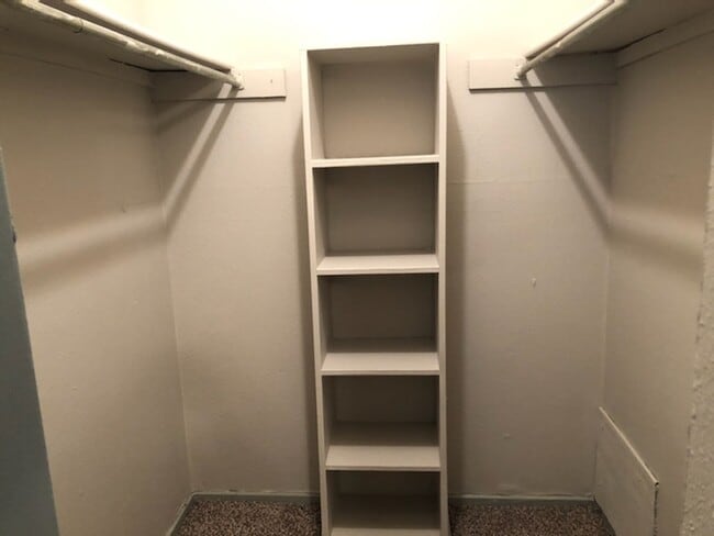 Photo - La Residencia