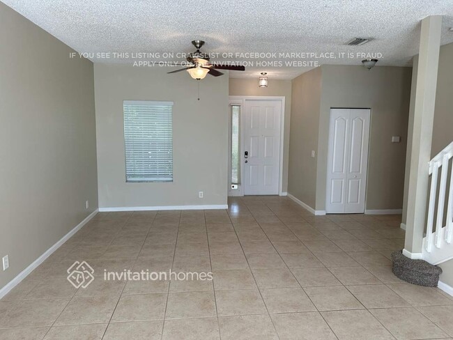 Photo - 136 Canterbury Pl