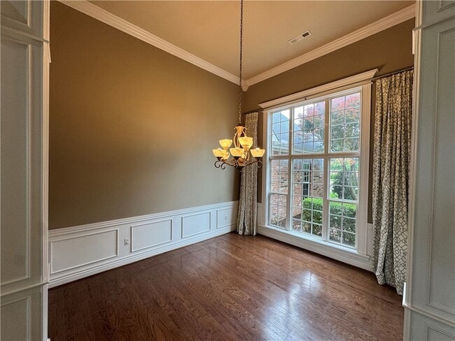 Photo - 407 Lyndal Ln