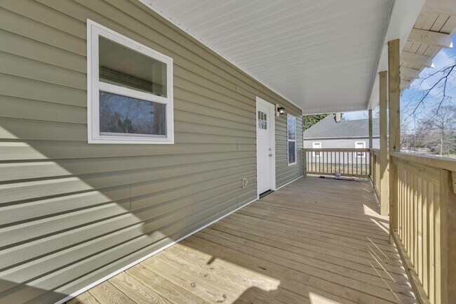 Photo - 304 E Hampton Ave