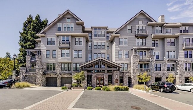 Building Photo - 1000 Dewing Ave Unit 409
