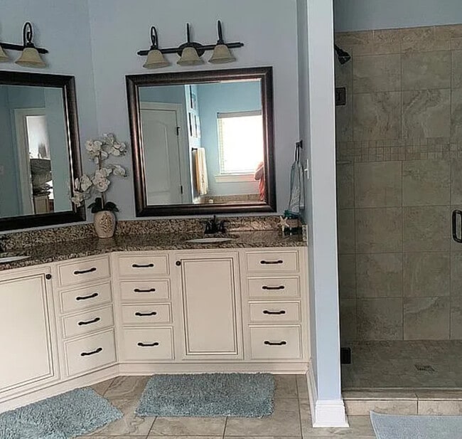 Baño principal - 103 Chemet Rd