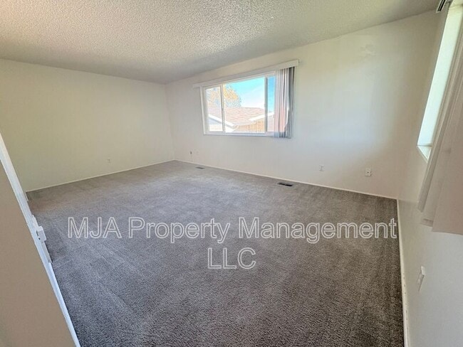 Photo - 4735 S 1900 W Unit 4