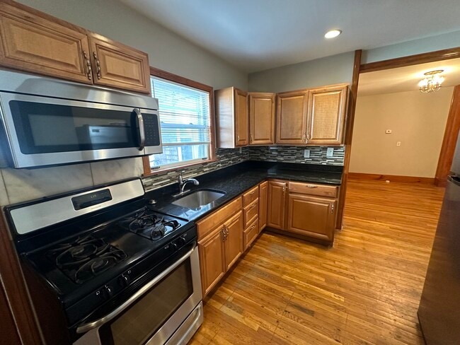 Photo - 258 Lexington St Unidad 2