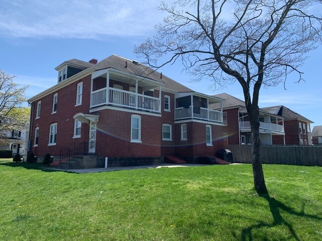 Photo - 1343-1347 Scotland Ave Unidad 1345